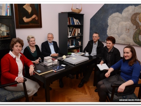 Dr. Stanimir Vuk-Pavlović darovao radni stol Petra Markovića