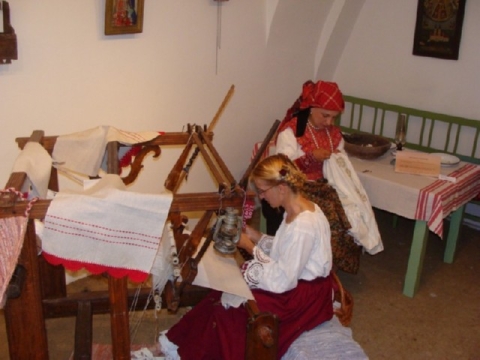 Sitnim vezom vezena_10