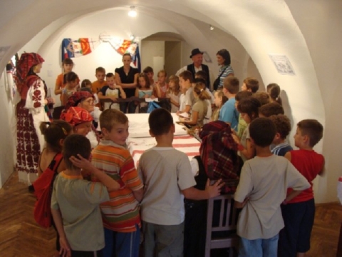 Sitnim vezom vezena_3