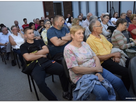 Klub čitatelja vlastite prošlosti - Lude dvadesete