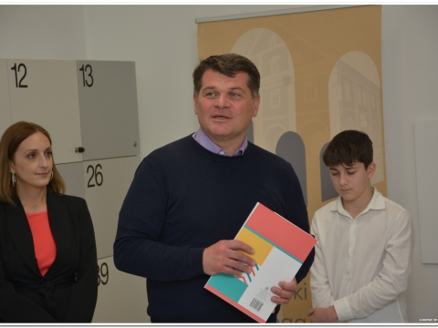 Svečano otvorena izložba „Uspomene na djetinjstvo“_10