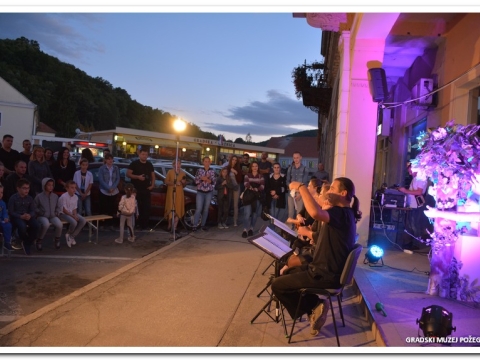 Bertouchovo slikovno carstvo_14